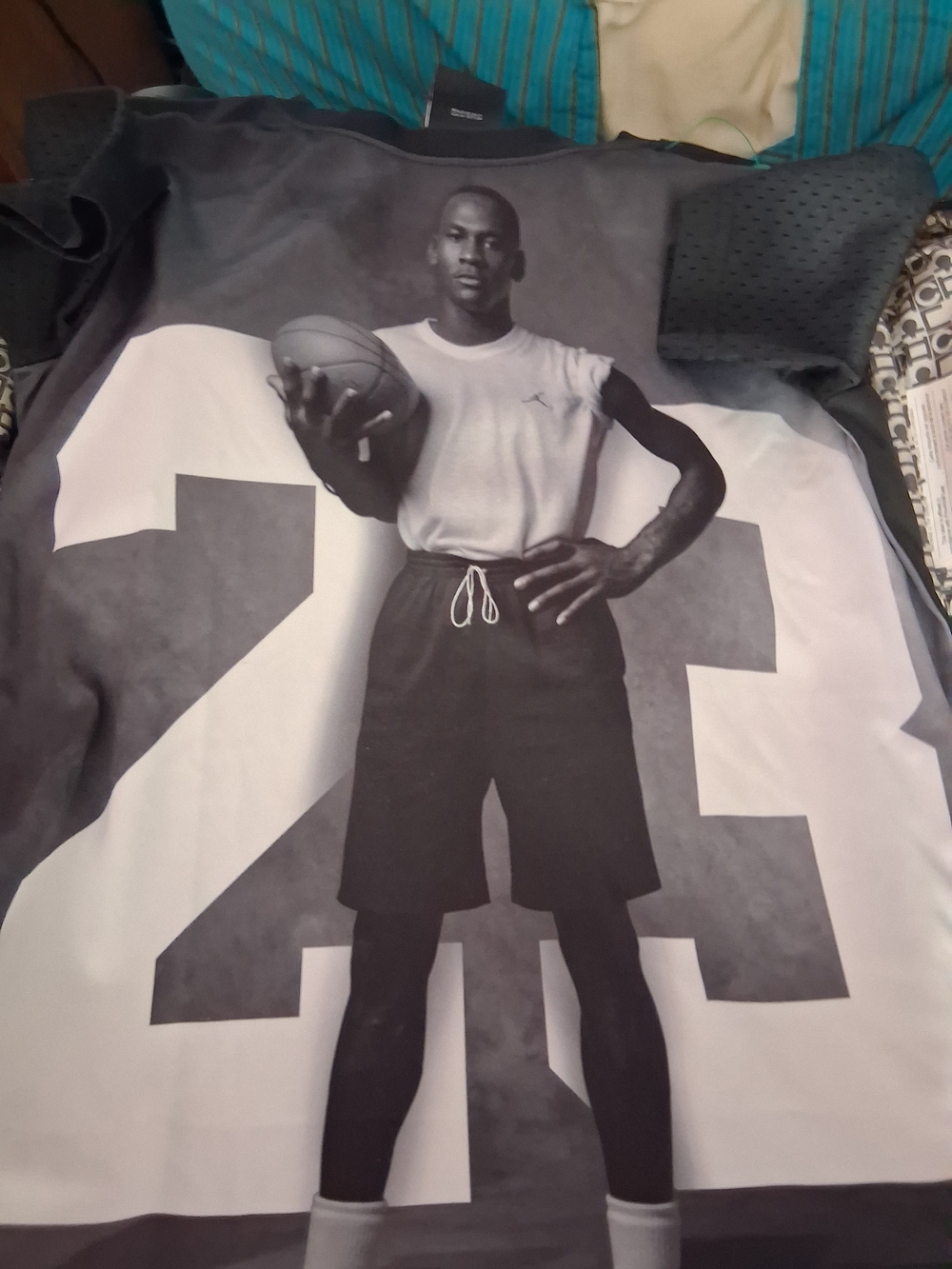 Jordan Men’s Graphic Basketball Tee - Black & Gray